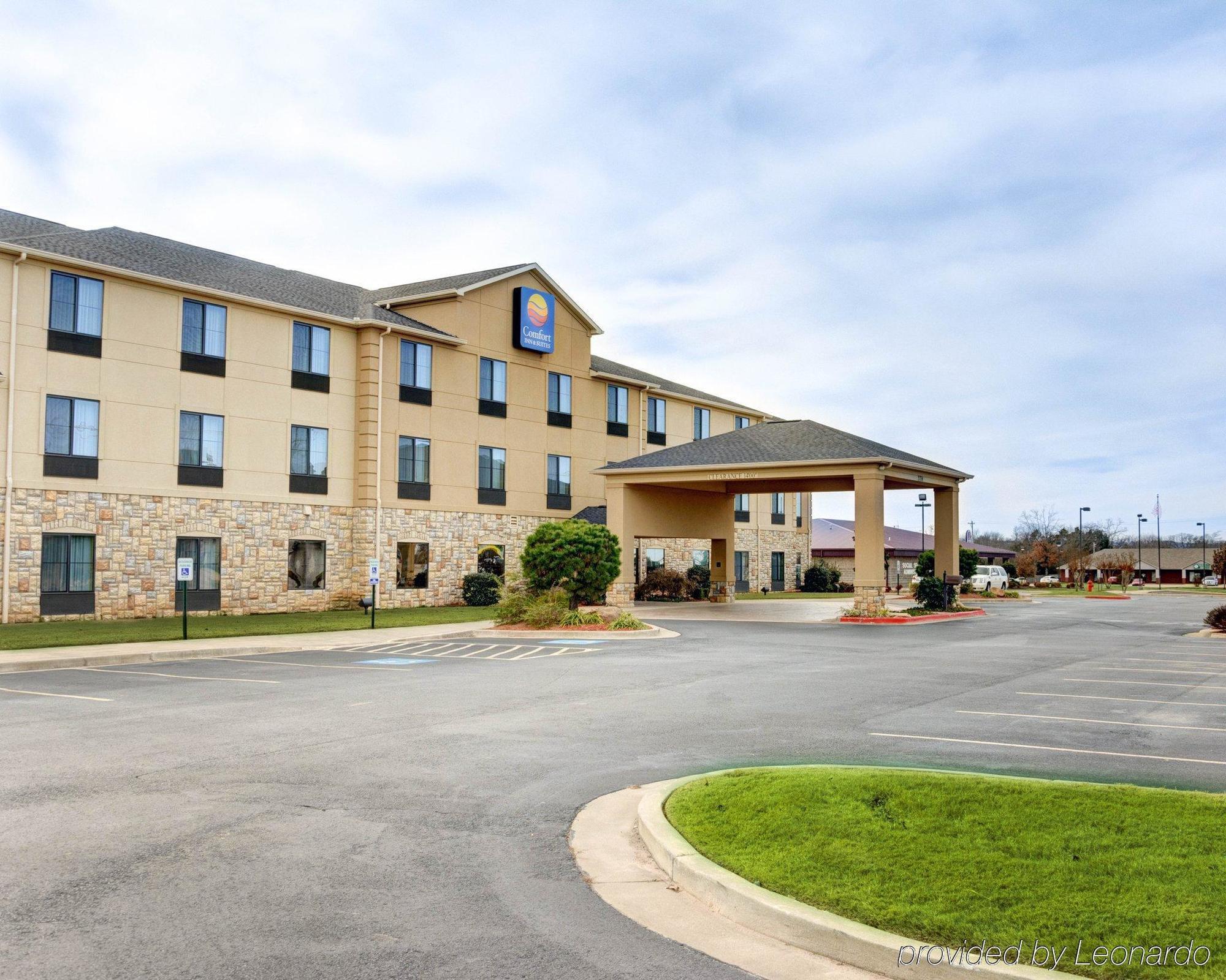 Comfort Inn & Suites Russellville I-40 Exterior photo